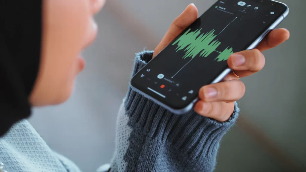 Cara Meningkatkan Skill Komunikasi dengan Aplikasi Perekam Suara di Smartphone