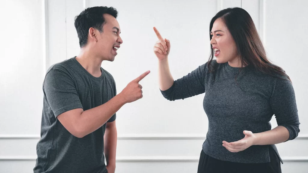 Strategi Penyelesaian Konflik di Tempat Kerja: Panduan Praktis untuk Pemimpin Bisnis